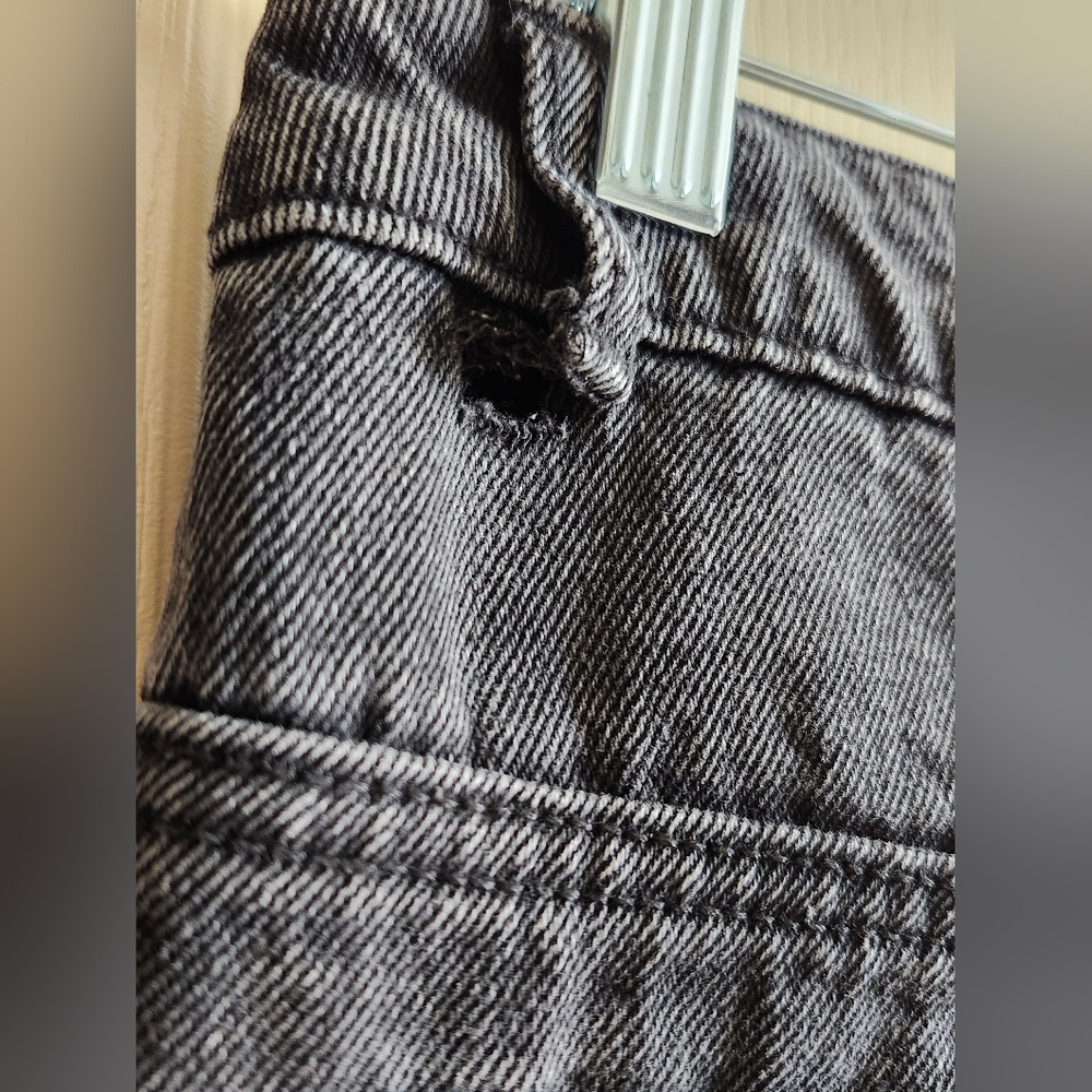 CAVALLI CLASS NWT Black 5-Pocket Straight High-Rise Cropped Jeans. Size M. - Picture 7 of 16